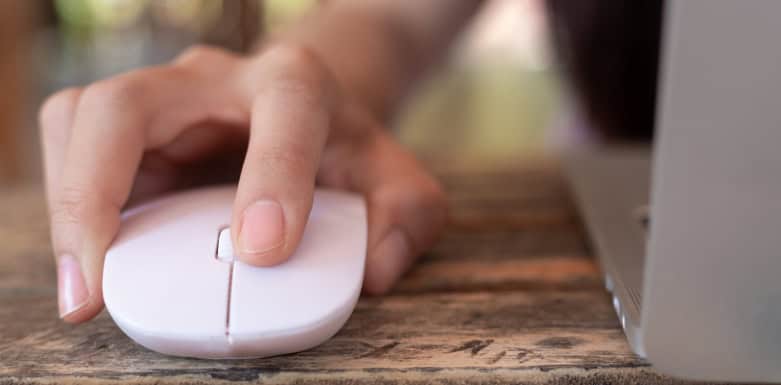 CTR: para que serve esse indicador? Mão no mouse do computador.